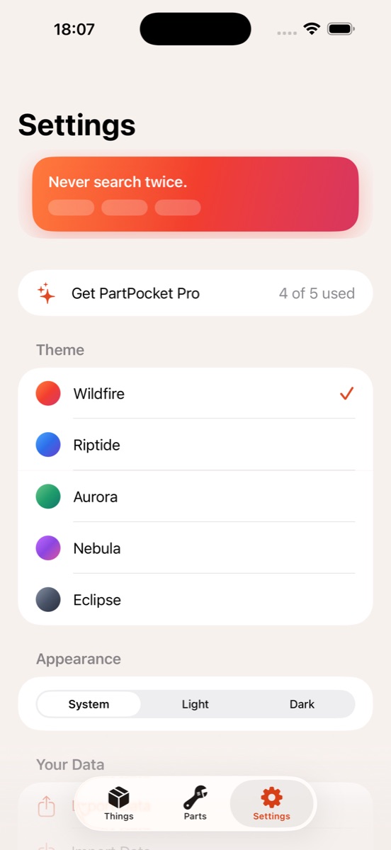 Settings showing the five palettes and the switch between light and dark.